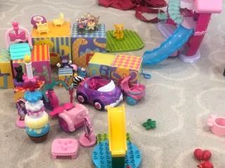 A funny survival guide for moms. From embracing chaos to getting sleep, this guide is for every mom who's ever found a half-eaten lollipop in her purse.